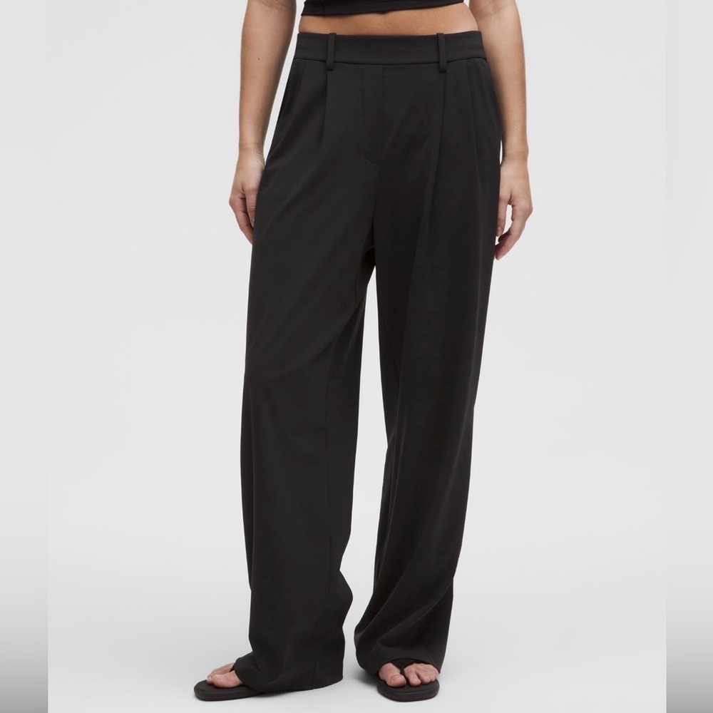 Lululemon Daydrift High-Rise Wide-Leg Trouser - short